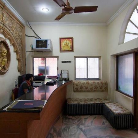 Hotel Venkateswara Колката Екстер'єр фото