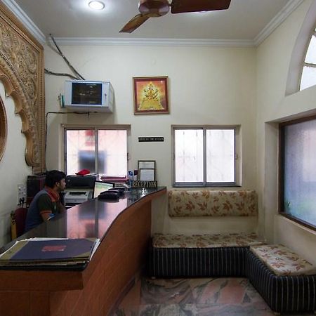 Hotel Venkateswara Колката Екстер'єр фото