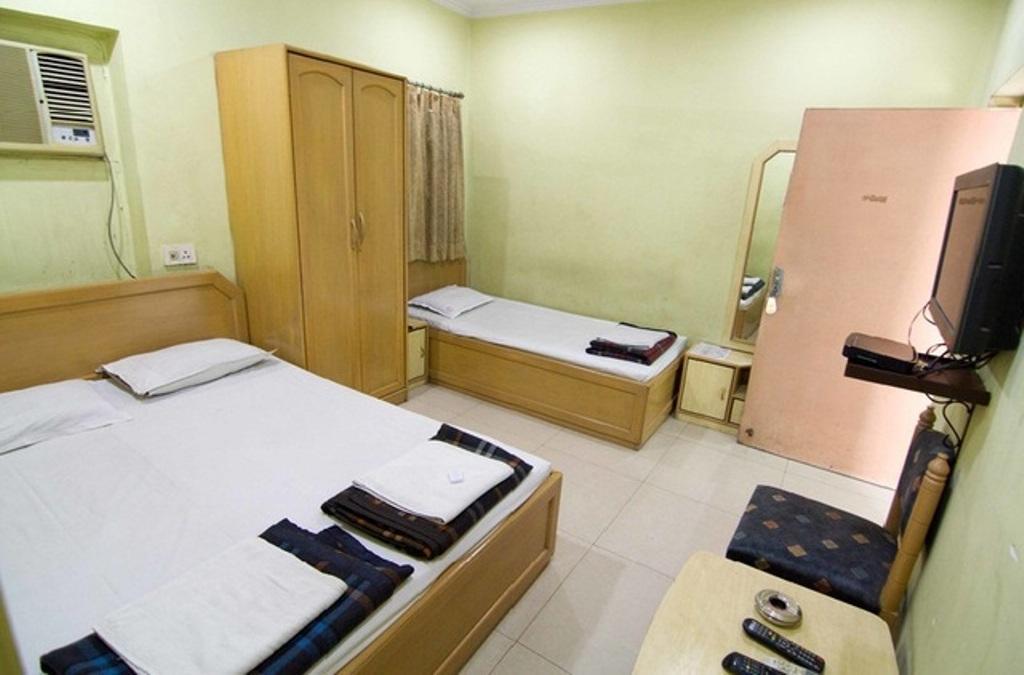 Hotel Venkateswara Колката Екстер'єр фото